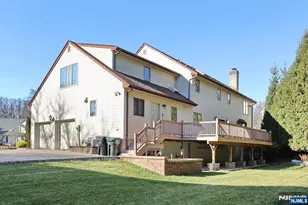 602 Mill Run, Paramus, NJ 07652 - Photo 9