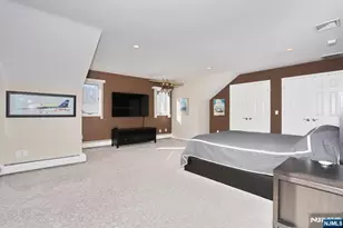 602 Mill Run, Paramus, NJ 07652 - Photo 33