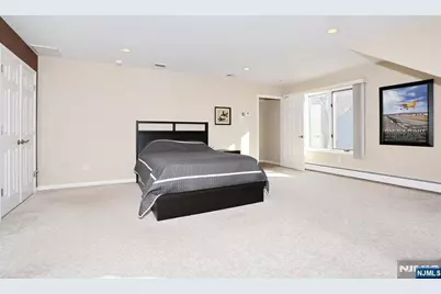 602 Mill Run, Paramus, NJ 07652 - Photo 31