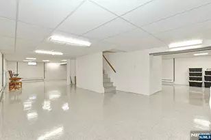 602 Mill Run, Paramus, NJ 07652 - Photo 47