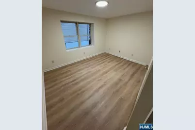 156 Midland Avenue 2 #2, Saddle Brook Township, NJ 07663 - Photo 5