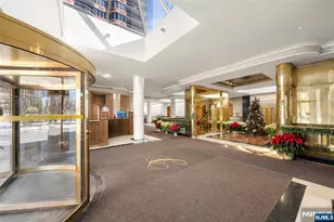 100 Carlyle 4En, Cliffside Park, NJ 07010 - Photo 15