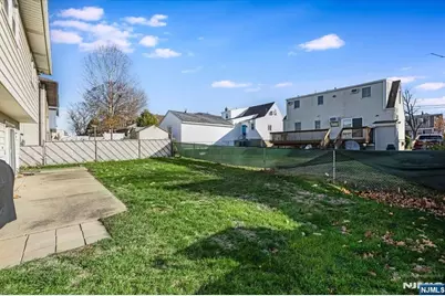 64 Gilbert Avenue, Elmwood Park, NJ 07407 - Photo 25