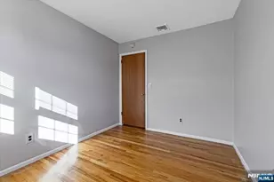 64 Gilbert Ave, Elmwood Park, NJ 07407 - Photo 9