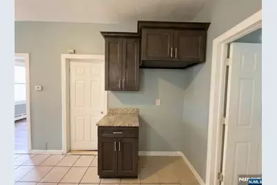 339 Howe Avenue 2 #2, Passaic, NJ 07055 - Photo 5