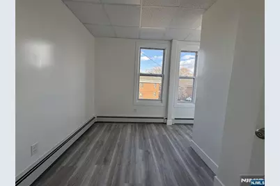 7 Franklin Avenue 5 #5, Harrison, NJ 07029 - Photo 3
