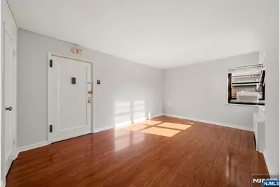 2337 Hudson Terrace C11 #C11, Fort Lee, NJ 07024 - Photo 15