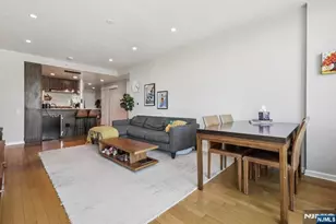 915 Hudson Park, Edgewater, NJ 07020 - Photo 11