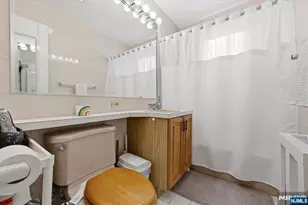 349 Bloomfield Ave 117, Verona, NJ 07044 - Photo 19