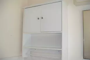 421 Leonhardt Dr 2nd Floor, Saddle Brook Township, NJ 07663 - Photo 5