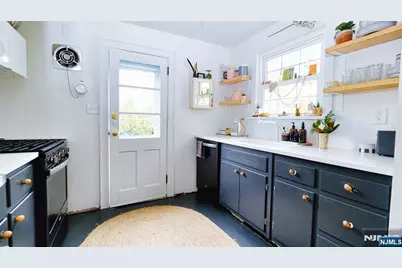 8 Downing Place, Harrington Park, NJ 07640 - Photo 13