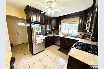 403 Lantana Avenue, Englewood, NJ 07631 - Photo 7