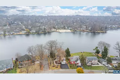 86 Lake W Drive, Wayne, NJ 07470 - Photo 29