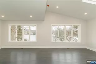 86 Lake W Dr, Wayne, NJ 07470 - Photo 11