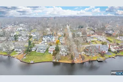 86 Lake W Drive, Wayne, NJ 07470 - Photo 33