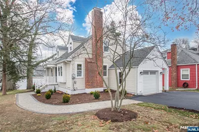 86 Lake W Drive, Wayne, NJ 07470 - Photo 3