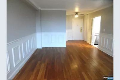 276 Prospect Street, East Orange, NJ 07017 - Photo 3