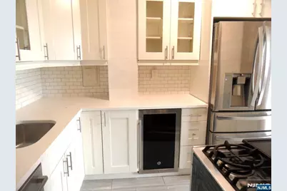 276 Prospect Street, East Orange, NJ 07017 - Photo 9