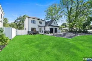 412 Tappan Rd, Northvale, NJ 07647 - Photo 3