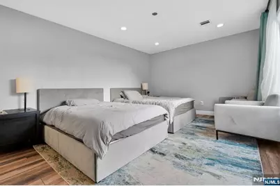 301 South Parkway, Clifton, NJ 07014 - Photo 17