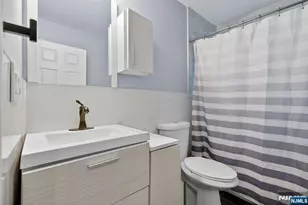 301 South Pkwy, Clifton, NJ 07014 - Photo 23