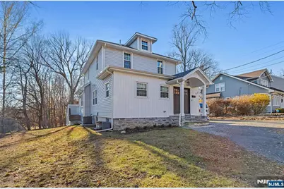 17 Lakeview Avenue, Park Ridge, NJ 07656 - Photo 3