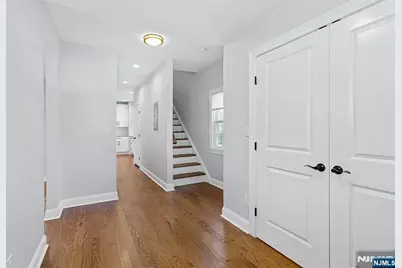 17 Lakeview Avenue, Park Ridge, NJ 07656 - Photo 5