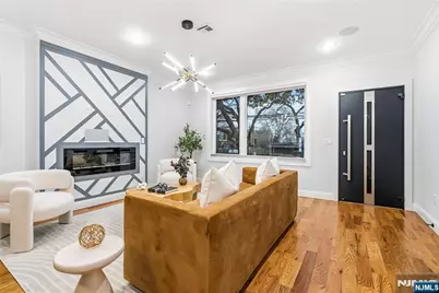 865 Summit Avenue 1 #1, Jersey City, NJ 07307 - Photo 3