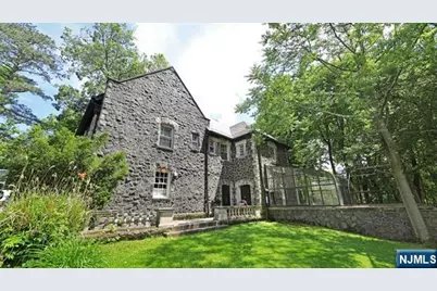 394 E Palisade Avenue, Englewood, NJ 07631 - Photo 37