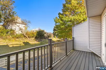 130 Panorama Drive, Edgewater, NJ 07020 - Photo 9