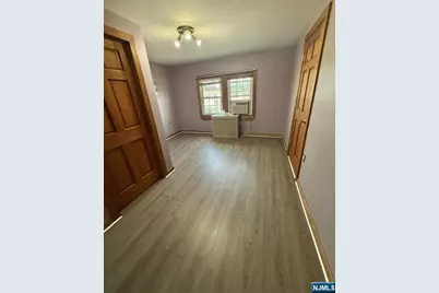 216 Laurel Avenue Apt2 #APT2, Kearny, NJ 07032 - Photo 9