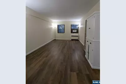 401 Park Place 1-E #1-E, Fort Lee, NJ 07024 - Photo 5