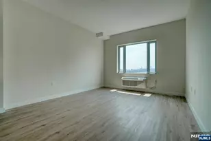 69 Main Street 1502, Fort Lee, NJ 07024 - Photo 3