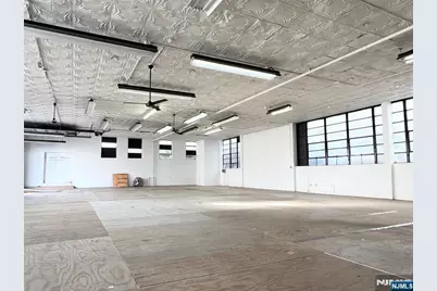 395 Henry Street, Fairview, NJ 07022 - Photo 5