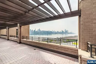 7000 Boulevard East 41L #41L, Guttenberg, NJ 07093 - Photo 3