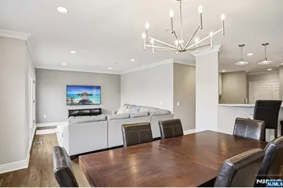 343 The Promenade 343 #343, Edgewater, NJ 07020 - Photo 5