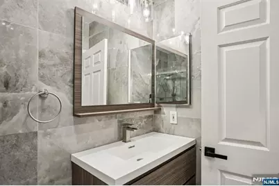 343 The Promenade 343 #343, Edgewater, NJ 07020 - Photo 19