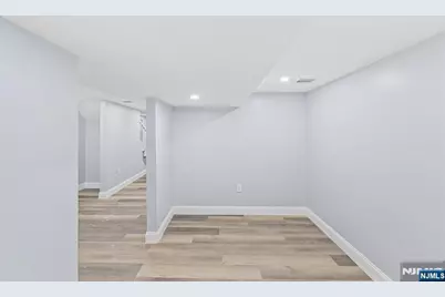 191 Harrison Street, Passaic, NJ 07055 - Photo 41
