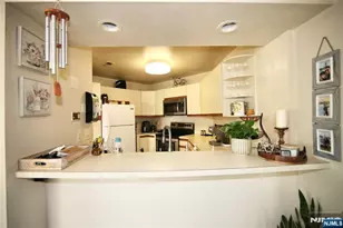 1480 Westgate Dr, Fort Lee, NJ 07024 - Photo 13