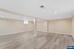 15 Bredder Ct, Elmwood Park, NJ 07407 - Photo 19