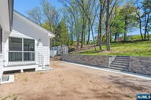 15 Bredder Ct, Elmwood Park, NJ 07407 - Photo 21