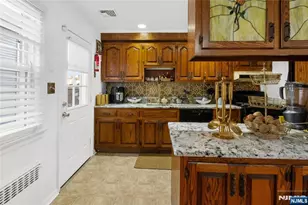 163 Grove St, Lodi, NJ 07644 - Photo 7