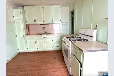 243 15th Street, Bloomfield, NJ 07003 - Photo 11