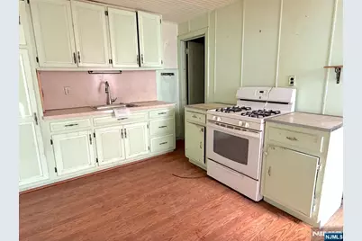 243 15th Street, Bloomfield, NJ 07003 - Photo 9