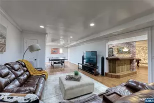 91 Chestnut Ridge Rd, Saddle River, NJ 07458 - Photo 33