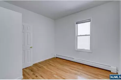 24 Green Court 2 #2, Lodi, NJ 07644 - Photo 9