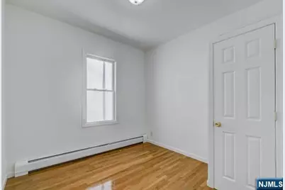 24 Green Court 2 #2, Lodi, NJ 07644 - Photo 7