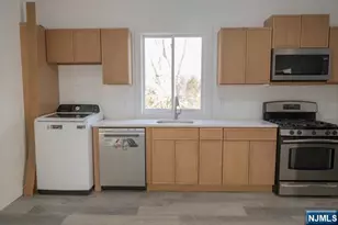 66 Blvd 2nd Floor, New Milford, NJ 07646 - Photo 3