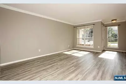 387 Green Mountain Road, Mahwah, NJ 07430 - Photo 3