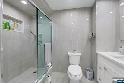 300 Winston Drive C0910 #C0910, Cliffside Park, NJ 07010 - Photo 13